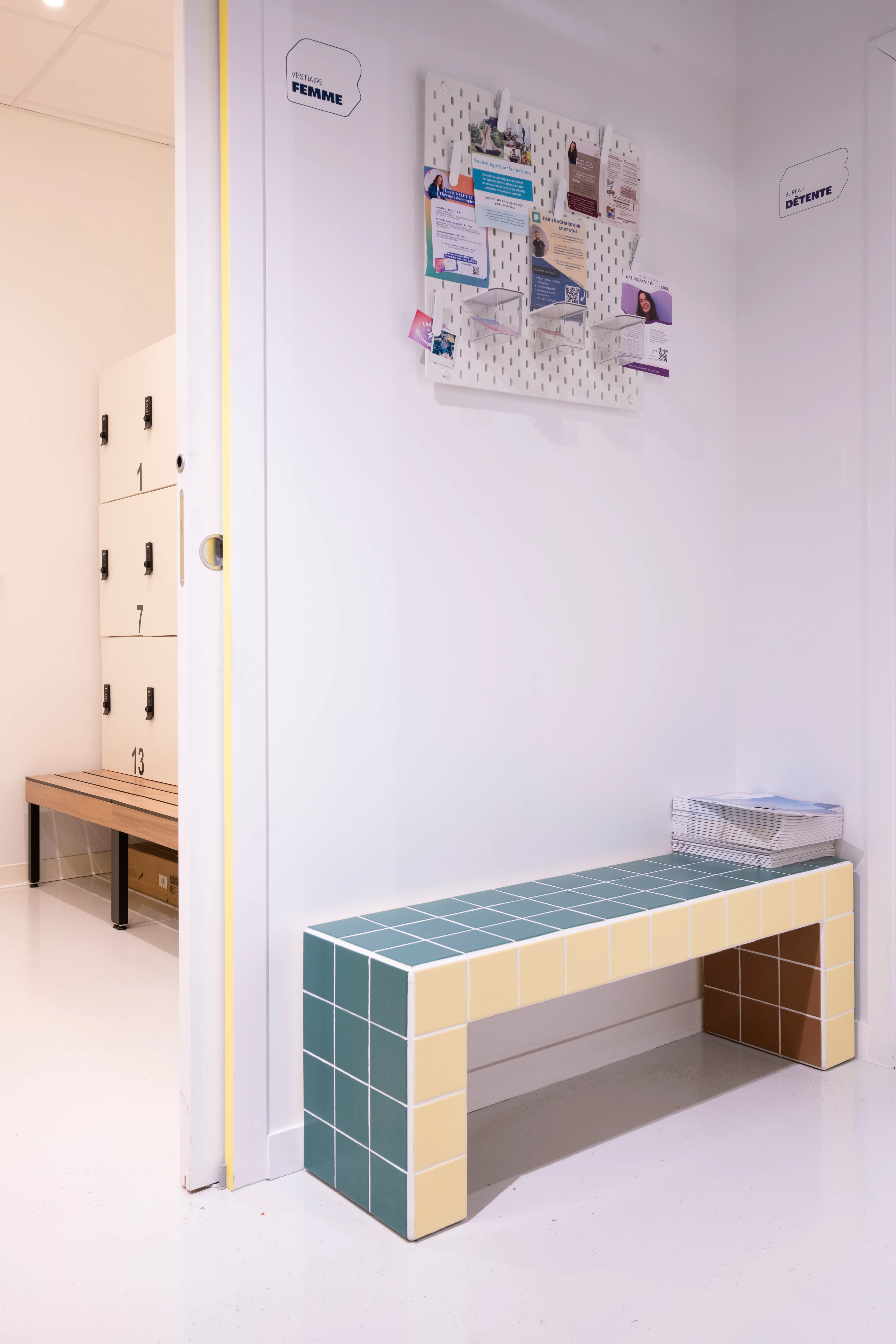 Bolder — détail matière et mobilier